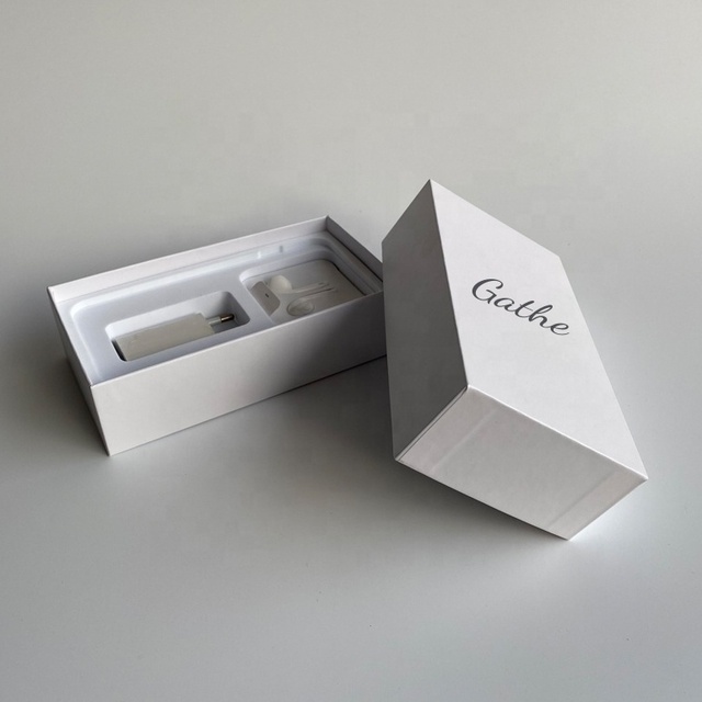 Custom Phone Case Gift Packing Box Empty Cell Phone White Cardboard Box for Iphone 14 15 16 17 Pro Max with Your Own Logo