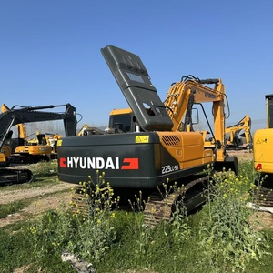 Excavatrice sur chenilles Hyundai 225 d'occasion, 22,5 tonnes, d'origine coréenne, avec moteur, excellent état, testée et inspectée - Product Image 2