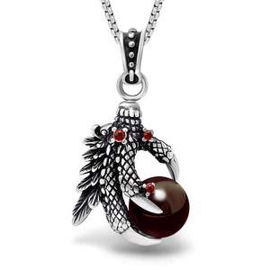 Mens Gothic Jewelry Casting <span class=keywords><strong>Eagle</strong></span> Dragon <span class=keywords><strong>Claw</strong></span> con Design pendente in pietra preziosa rossa - Product Image 1