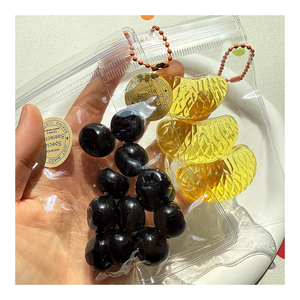 Jouets à presser Kawaii Mini Sac de Fruits, Super Doux en TPR, Banane et Kiwi Simulés, Porte-clés Pendentif Anti-stress pour Enfants - Product Image 3