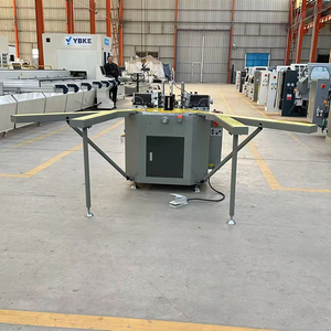 Máquina de Alta Calidad para Engarzar y Combinar Esquinas de Ventanas de Aluminio - Product Image 1