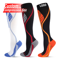 Chaussettes de compression de sport de style nouveau Logo personnalisé Chaussettes de course à long tube antidérapantes pour hommes