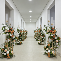 Nouvelle conception de chemin de table en fleurs artificielles en soie, réaliste, pour centre de table de mariage, décoration pour porte-bougie