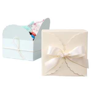 Grote 8X8X4 Inch Witte Stijve Geschenkdoos Gerecycled Gecoat Papier Hot Selling Fabriek Prijs - Product Image 2