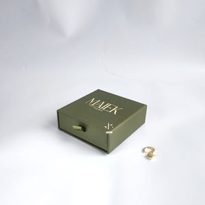 Boîte à bijoux cadeau en papier de carton rigide à glissière avec logo personnalisé vert herbe unique Boîte à bijoux à <span class=keywords><strong>tiroir</strong></span> Emballage de boucles d'oreilles et de colliers - Product Image 3