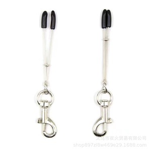 ของเล่นทางเพศสำหรับผู้หญิงคุณภาพส่งออกขายดี ที่หนีบหน้าอกแบบยาว ปรับความแน่นได้ เหมาะสำหรับการใช้งานบนเตียงอย่างเร่าร้อน - Product Image 1