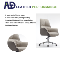 Chaise de bureau de direction Aston moderne de luxe ergonomique à dossier haut en cuir véritable, réglable en hauteur, pivotante, avec base chromée et roulettes