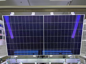 HJT Solarmodul <span class=keywords><strong>Huasun</strong></span> 23,5% Hocheffizienz 700W 705W 710W 715W 720W 730W Bifazial Doppelglas - Product Image 5