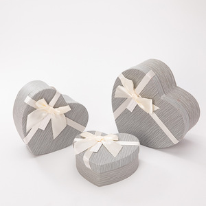Hot Sale Small Customised Boxes Day Shaped Chocolate Wrapping Heart Shape Packaging Gift Box