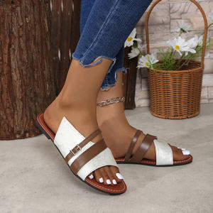 BY024 sandali piatti alla moda romanico colore bloccato fibbia della cintura scarpe nuovo prodotto 36-43 grandi dimensioni fabbrica diretta - Product Image 4