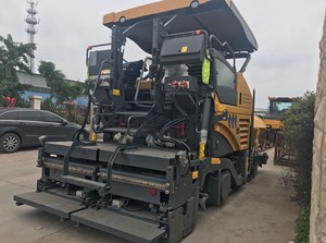 Mini finisseur de chaussée RP603 160HP pour travaux routiers, largeur de pavage 6m, machine à béton et asphalte, 400t/h, épaisseur de pavage 400mm - Product Image 3