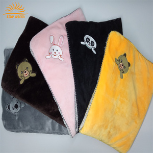 Manta Térmica Portátil de Felpa Lavable a Máquina Personalizada para el Hogar, Viajes, Estancias en el Hospital, Salas de Espera, Eventos Deportivos - Product Image 3