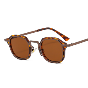 แว่นกันแดดทรงสี่เหลี่ยมเล็กแฟชั่นใหม่สำหรับผู้ชายผู้หญิงแว่นกันแดดแนวพังค์ย้อนยุคสำหรับผู้ชายผู้หญิงแว่นตาขับรถแนววินเทจสุดอินเทรนด์ UV400 - Product Image 4