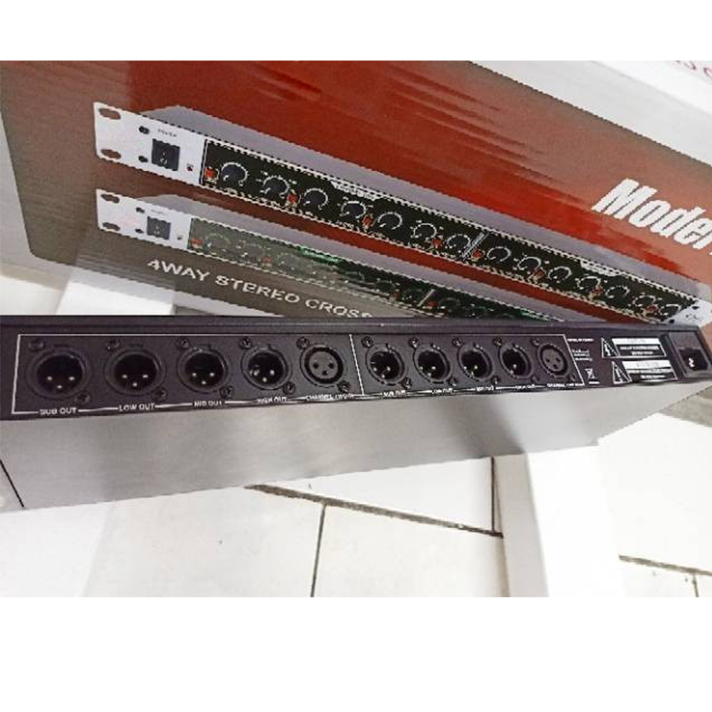 Dbx 224XL Professional 4-Way Crossover with XLR Balanced Ins and