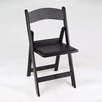 Chaises de salle à manger en plastique portables et pliables nouvellement conçues pour les événements de mariage ou les banquets intérieurs et extérieurs