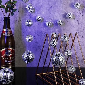 Guirnalda de Bolas de Discoteca Colgantes YY, Adornos Reflectantes con Mini Espejos para Fiestas, Bodas, Festivales, Cumpleaños - Product Image 3