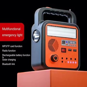 Banque de puissance de charge solaire Shingel 8000 Mah avec récepteur radio FM éclairage torche LED et prise de <span class=keywords><strong>carte</strong></span> USB/TF pour les situations d'urgence - Product Image 2
