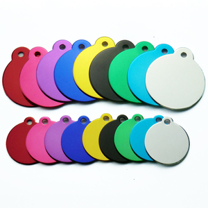 Étiquettes en métal de haute qualité ronde en aluminium blanc en métal chien et chat étiquette d'identification pour animaux de compagnie étiquette de chien - Product Image 1