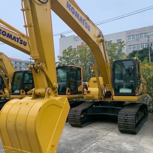 Excavatrice d'occasion Komatsu PC200 série, modèle 2023, moteur hydraulique Cummins robuste et polyvalent, pour le développement urbain - Product Image 1