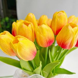 Fleurs artificielles en PU en gros, tulipes hydratantes faites à la main pour Noël, la remise des diplômes, Halloween, le Nouvel An, Pâques, la Saint-Valentin - Product Image 4