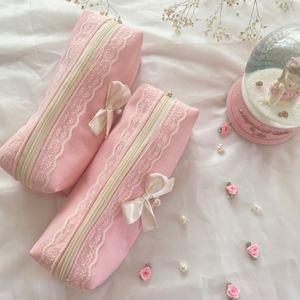 กล่องดินสอผ้าฝ้ายพับได้ขนาดใหญ่ ลายโบว์น่ารัก สำหรับเด็กนักเรียน  รักษ์โลก จุของได้เยอะ ใช้งานสะดวก พร้อมซิป - Product Image 3