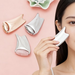 Rodillo Guasha Frío y Caliente: Modos de Enfriamiento y Calentamiento para un Brillo Instantáneo, 100% Piedra de Jade - Product Image 6