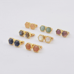 Wholesale Fashion Women Cheap Gold Plated <strong>Amethyst</strong> Hexagon Natural Crystal Gemstone <strong>Stud</strong> <strong>Earings</strong> - Product Image 1