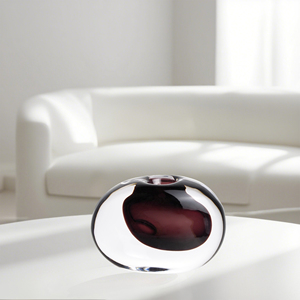 Vase en verre ovale abstrait (bordeaux et dégradé clair), design organique sculptural. Idéal pour <span class=keywords><strong>la</strong></span> décoration intérieure, <span class=keywords><strong>les</strong></span> collections d'art. - Product Image 2