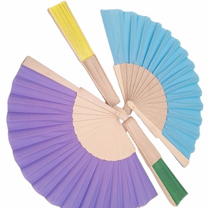 Ventilador de mano plegable con logotipo personalizado para mujer, ventilador de mano decorativo de madera, regalo de fiesta de boda, ventilador de mano Rave para mujer - Product Image 5