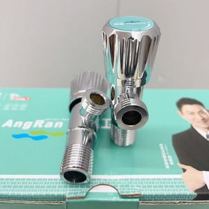 วาล์วเหล็กสแตนเลส Young Master น้ำหนัก 185 กรัม แกนทองแดง เกลียวใน สำหรับใช้ในห้องน้ำ - Product Image 5