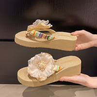 Nuevas Sandalias de Playa de Verano con Plataforma y Diseño Floral Estilo Hada, Chanclas de Paja Tejida con Suela Gruesa para Mujer