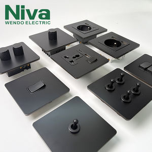 Interrupteur mural à bascule Niva en laiton, panneau en acier inoxydable, interrupteurs et prises électriques métalliques standard britanniques - Product Image 3