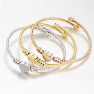 18K oro placcato amore cuore <span class=keywords><strong>argento</strong></span> lettera A-Z braccialetti iniziali per le donne ragazze in acciaio inox <span class=keywords><strong>nome</strong></span> personalizzato <span class=keywords><strong>bracciale</strong></span> - Product Image 4