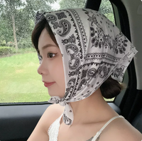 Op maat bedrukte katoenen vierkante doek draagbare decoratieve hoofdsjaal stof bandana buiten bijpassende portretfotografie cadeaudoos ornament