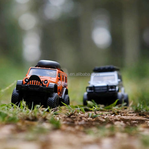 Lalive Đồ chơi chất lượng cao <span class=keywords><strong>Diecast</strong></span> đồ chơi Bentayga cho TOYOTA LAND CRUISER Xe Mô Hình thiết lập cho người thu gom - Product Image 6