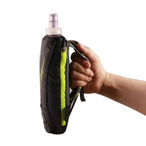 Housse de bouteille souple pliable OEM/ODM pour course à pied, randonnée, sport, gym, avec support de poignet/sac à main - Product Image 3