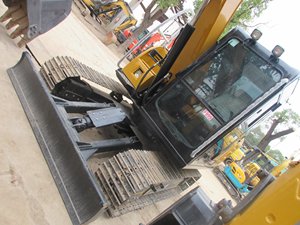 Excavatrice SANY SY75C d'occasion 7,5 tonnes, mini-pelle sur chenilles Sany75c d'occasion, faible nombre d'heures de travail, entièrement remise à neuf, à vendre - Product Image 5