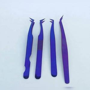 Pince à cils en acier inoxydable de couleur blanche de haute qualité en gros 45 pinces à extension à pointe en fibre à 90 degrés - Product Image 1