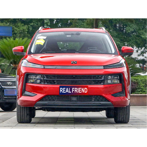 Encantador Auto Rojo Chino de Moda, Auto Económico en Combustible, SUV Chino QX 1.5t Más Vendido, Auto Chino de Alta Calidad de 5 Puertas y 5 Asientos - Product Image 5