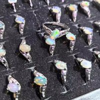 Anello in argento 925 di forma ovale opale con pietra preziosa naturale liscia all'ingrosso 5*7MM
