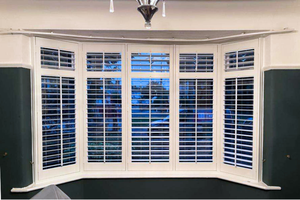 Nouveau <span class=keywords><strong>Volet</strong></span> <span class=keywords><strong>de</strong></span> plantation <span class=keywords><strong>en</strong></span> <span class=keywords><strong>bois</strong></span> bon marché <span class=keywords><strong>Volet</strong></span> pleine hauteur Volets <span class=keywords><strong>en</strong></span> PVC pour chambre à coucher <span class=keywords><strong>de</strong></span> haute qualité - Product Image 4