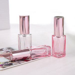Vente en gros Flacon presse-<span class=keywords><strong>parfum</strong></span> <span class=keywords><strong>de</strong></span> luxe 30ml carré clair <span class=keywords><strong>rose</strong></span> verre rectangle vide 5ml 10ml 15ml 20ml 50ml flacons pulvérisateurs - Product Image 4