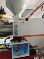 Doseur volumétrique en plastique de haute précision PLC industriel contrôlant le mélangeur de couleurs de granulés en plastique Masterbatch
