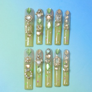 Uñas acrílicas artesanales de alta gama al por mayor, uñas postizas cuadradas de cobertura completa, pedrería verde, diseño degradado, personalizables - Product Image 1