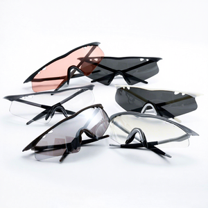 <span class=keywords><strong>Lunettes</strong></span> <span class=keywords><strong>de</strong></span> <span class=keywords><strong>soleil</strong></span> <span class=keywords><strong>photochromiques</strong></span> <span class=keywords><strong>de</strong></span> sport en gros pour hommes et femmes, idéales pour le cyclisme, la course à pied, le golf, protection UV400, monture légère, logo personnalisable - Product Image 4