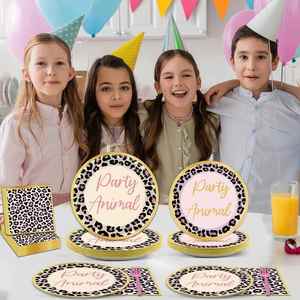 Assiettes en papier imprimées guépard OEM/ODM 7 pouces style moderne, vente directe usine pour fêtes d'anniversaire sur le thème des animaux de la savane, produit phare - Product Image 4