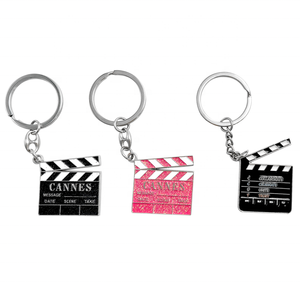 Llavero con tablero de pizarra de película de metal personalizado Llavero de película divertida con embalaje elegante - Product Image 2