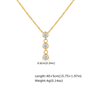 Collar de acero inoxidable para mujer, diseño simple y moderno con tres circonitas. - Product Image 3