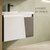 Meuble-lavabo de salle de bain mural en PVC blanc avec vasque intégrée, miroir, rangement, poignées et fermeture douce – Projet OEM/ODM personnalisé