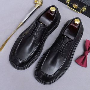 รองเท้า ASTON M.JAZZ ทำมือคุณภาพสูง รองเท้าผู้ชายทรงเหลี่ยมแบบผูกเชือก ระบายอากาศได้ดี น้ำหนักเบา ตกแต่งด้วยผ้าแบบ Patchwork เหมาะสำหรับงานแต่งงาน งานปาร์ตี้ และใส่ลำลอง - Product Image 5